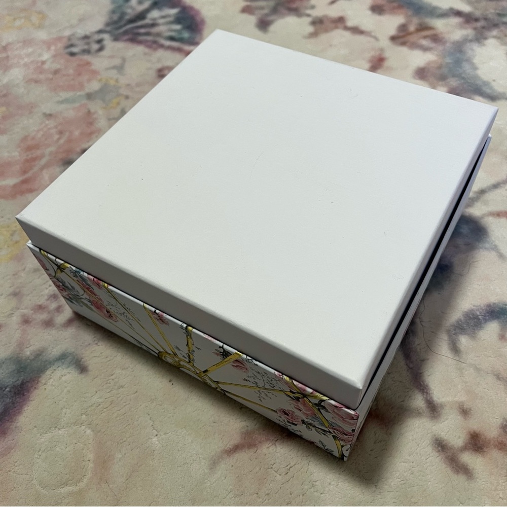Dior Pink and Gold Floral Box - Picture 6 of 7